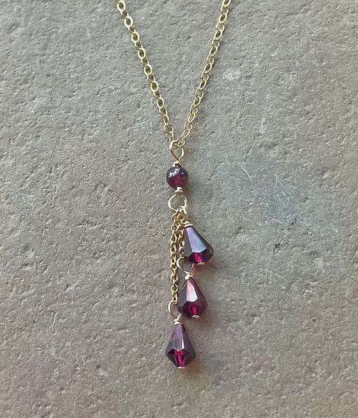 Swing and Sway Garnet Necklace