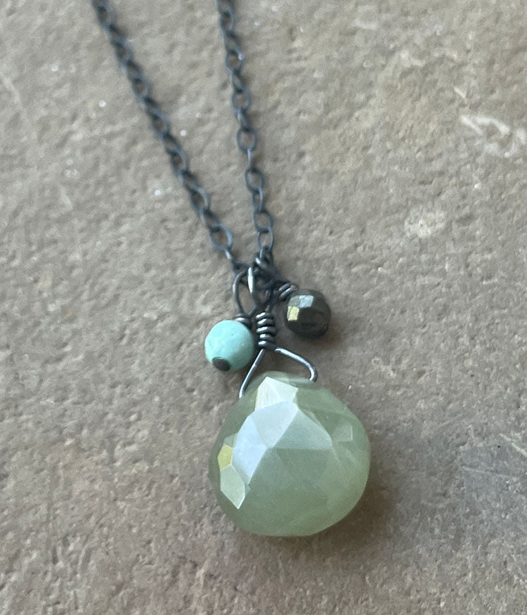 Petite Caldera Cluster Necklace