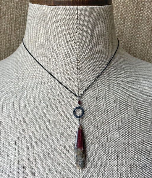 Glistening Agate Necklace