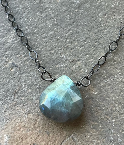 Nikki Necklace (labradorite)